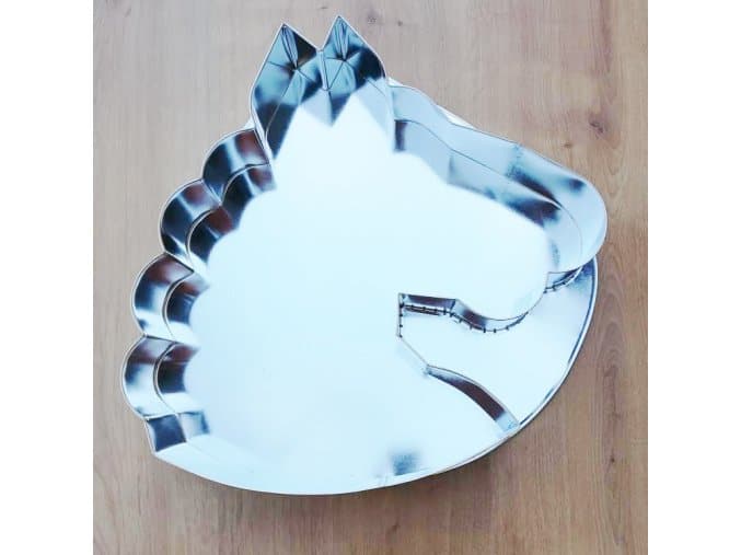 Forma dortová, Hlava koně 34cm